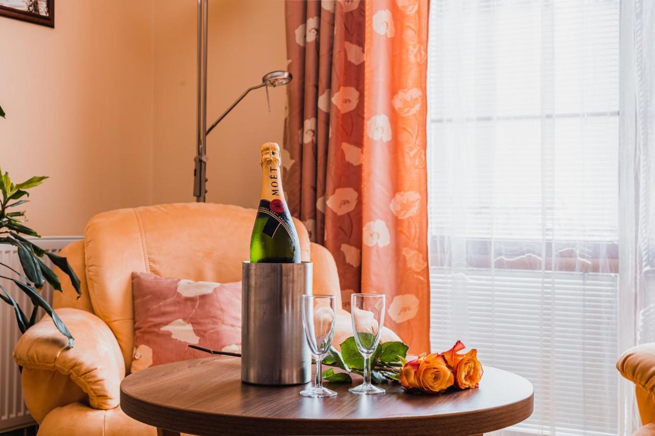 Hotel Krajka**** Vamberk 外观 照片