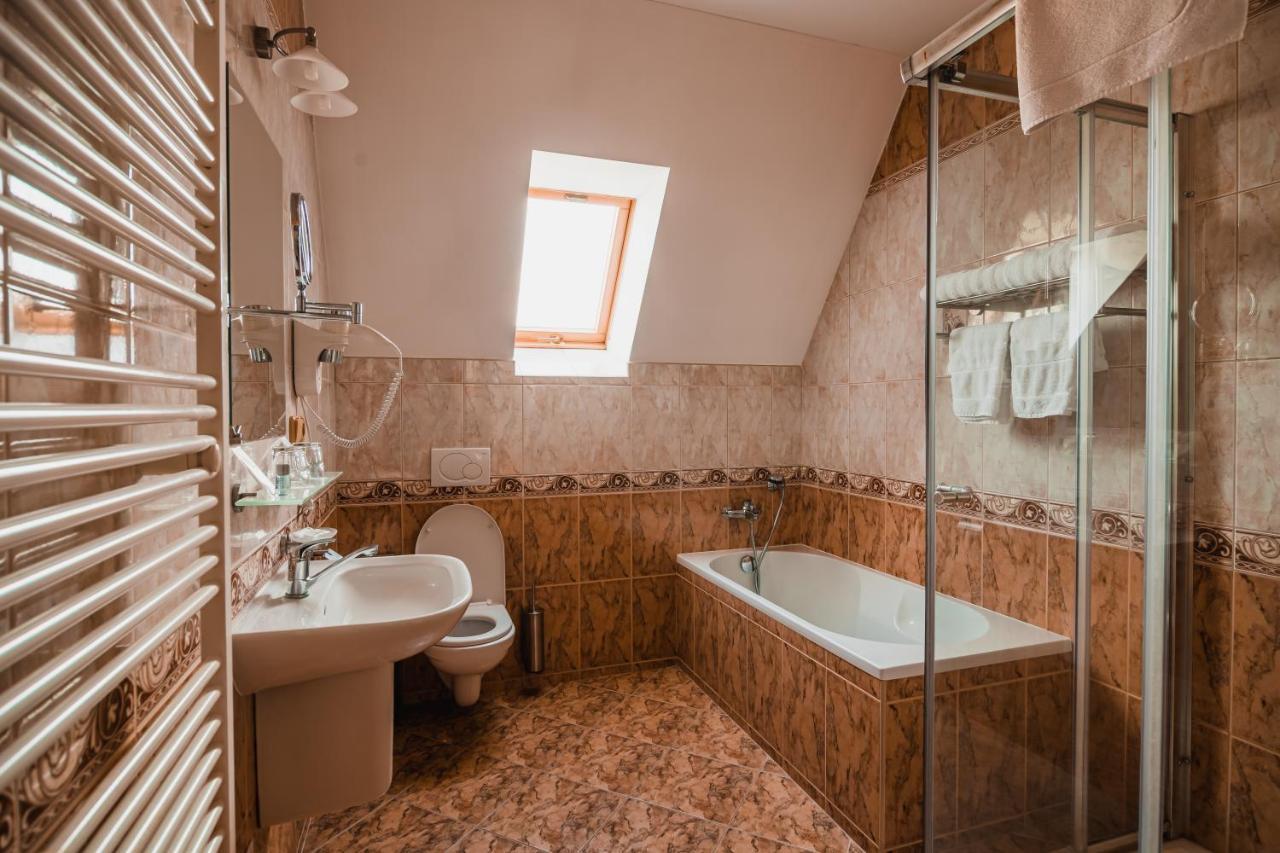 Hotel Krajka**** Vamberk 外观 照片